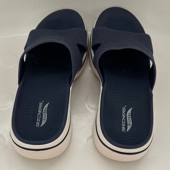 Skechers Navy Blue Women's Sandals - Picture 5 of 5